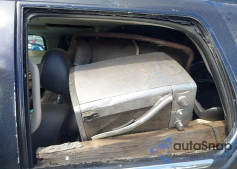 2009 Cadillac Escalade Hybrid Standard из США, поврежденный, VIN 1GYFC43569R150102